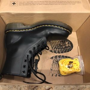 1460 W Dr. Martens (Doc Martens Airwair)